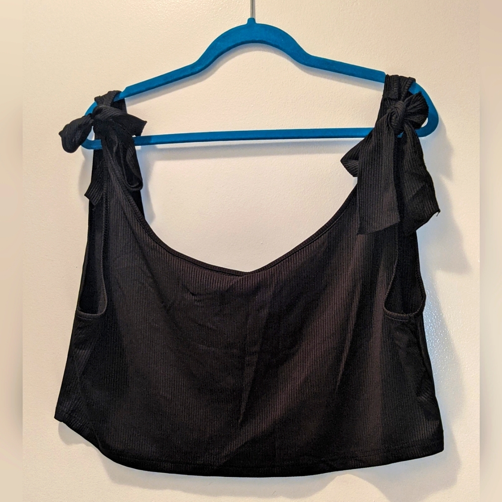SHEIN 4X Black Women's Crop Top